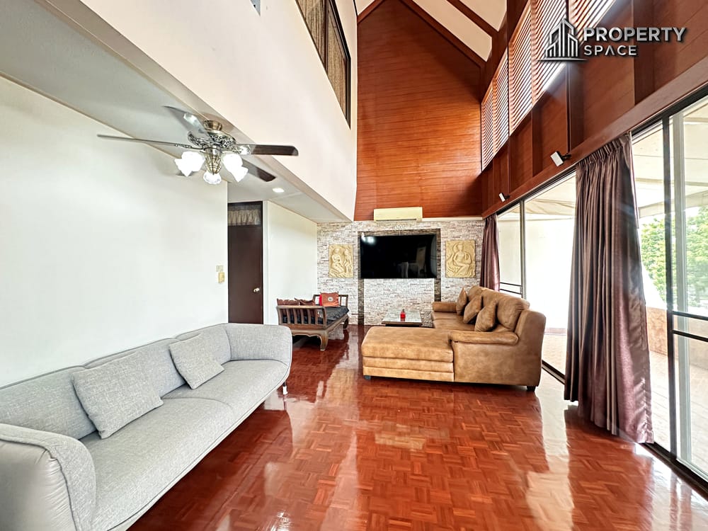 Spacious 3 Bedroom Duplex at Panchalae Jomtien 1 Minute to Beach For Sale Image 1