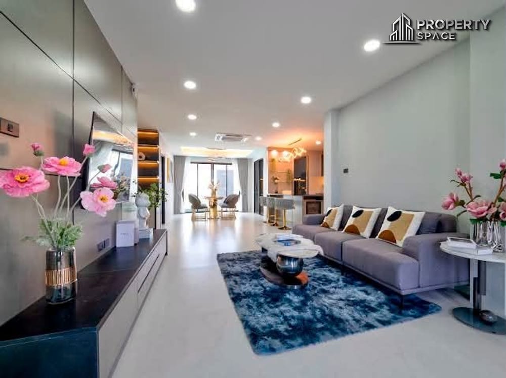 Luxury 5 Bedroom Pool Villa Near Jomtien Beach for Rent Image 6