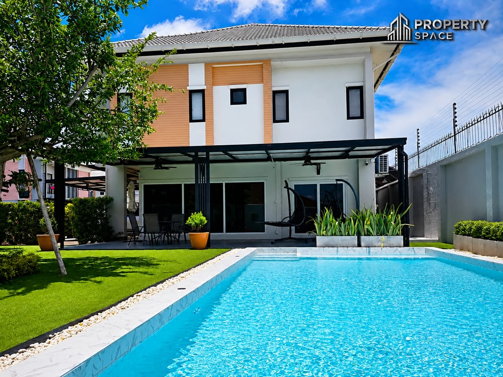Private 3 Bedroom Pool Villa with Large Garden at Patta Village Pattaya For Rent Image 1
