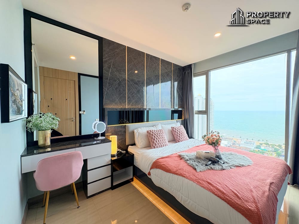 1 Bedroom Sea View Condo for Rent at The Riviera Jomtien 32nd Floor & Fully Furnished Image 1