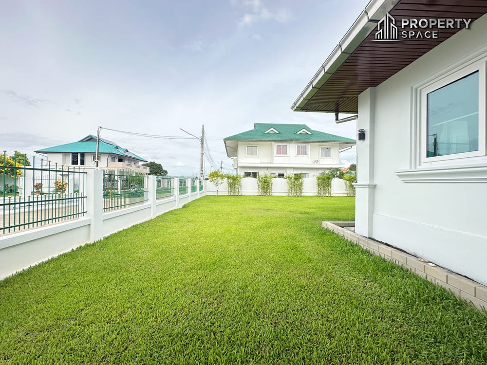 spacious-2-bedroom-house-with-home-office-and-large-garden-in-pattaya-for-rent-ps2609 6