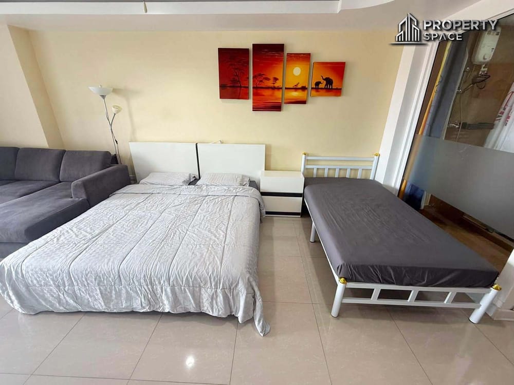 Foreign Quota Sea View Studio at View Talay 6 Next to Central Pattaya For Sale Image 5