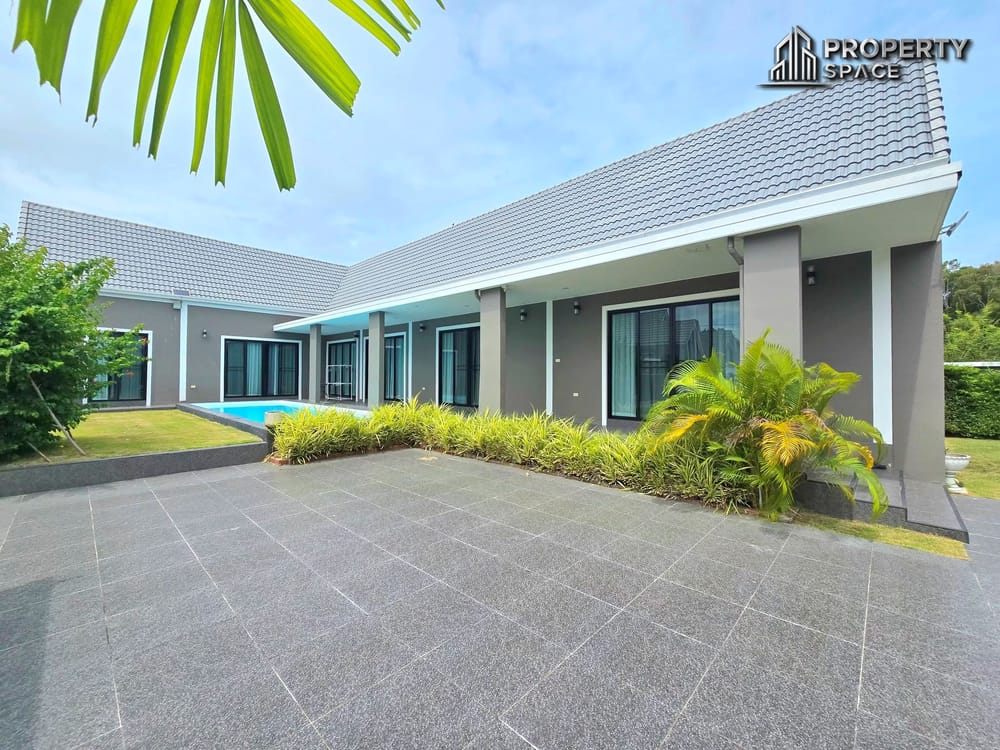 Luxury Brand-New 4 Bedroom Private Pool Villa Near Mabprachan Lake For Rent Image 4
