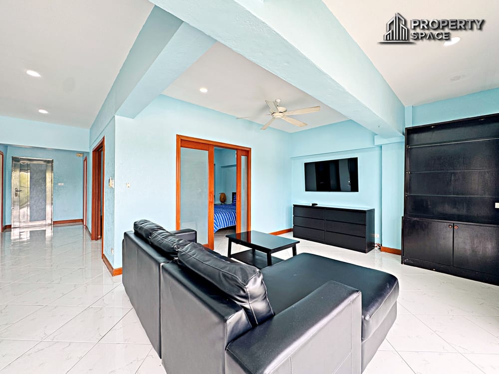 Spacious 1 Bedroom Condo At Sombat Pattaya Condotel For Rent Image 1