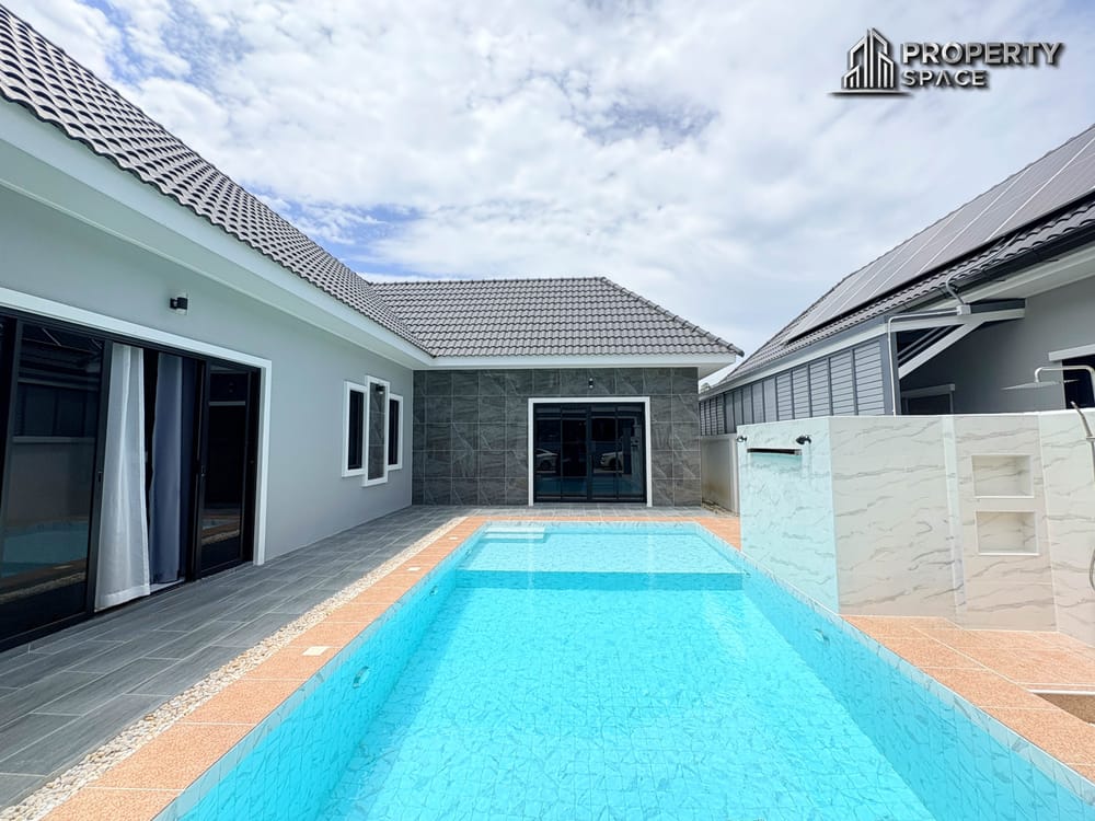 Brand-New 3 Bedroom Pool Villa in Huay Yai Pattaya Fully Furnished & Near Motorway Image 1
