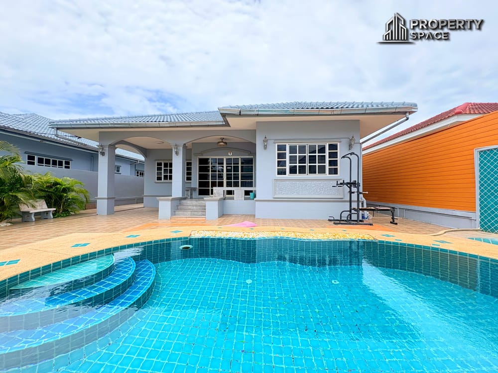Dog-Friendly 3 Bedroom Pool Villa at View Point Jomtien 5 Minutes to Jomtien Beach For Rent Image 1