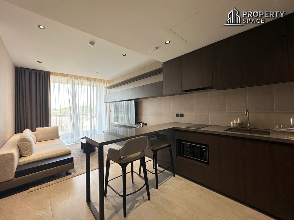 New Luxury 1 Bedroom Beachfront Condo at The Panora Estuaria Na Jomtien For Rent Image 4