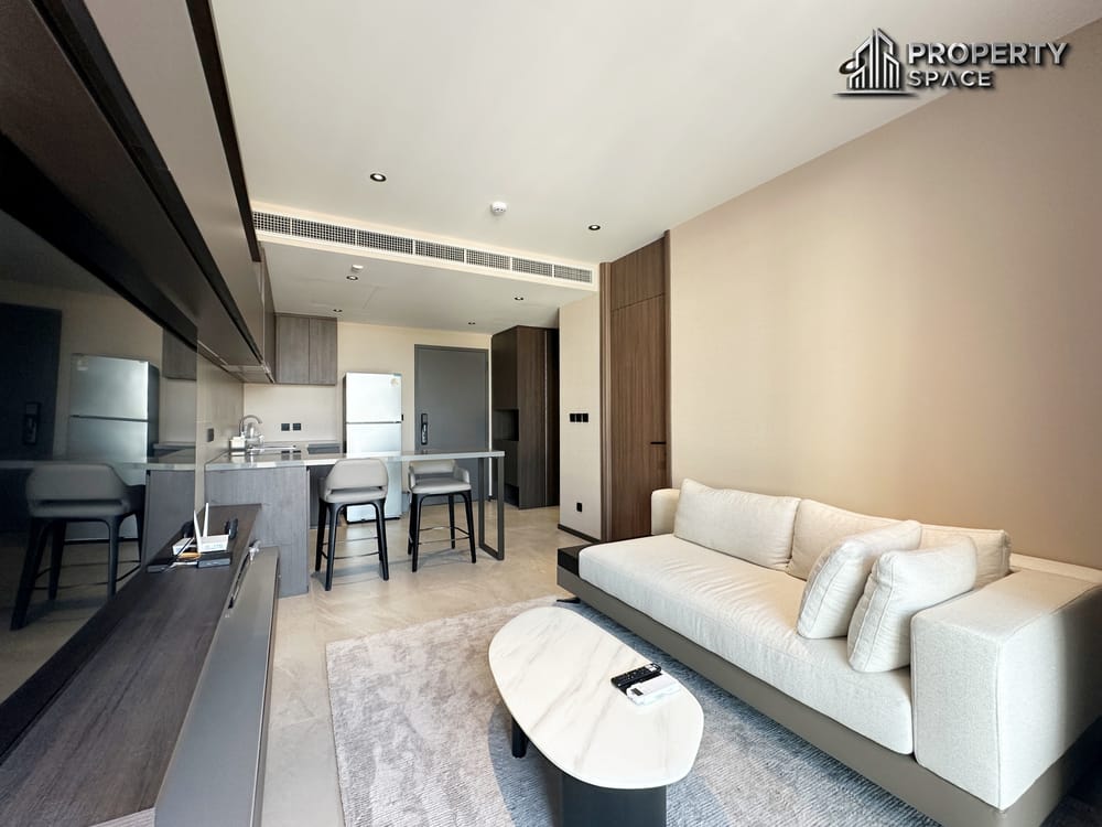 New Luxury 1 Bedroom Beachfront Condo at The Panora Estuaria Na Jomtien For Rent Image 1