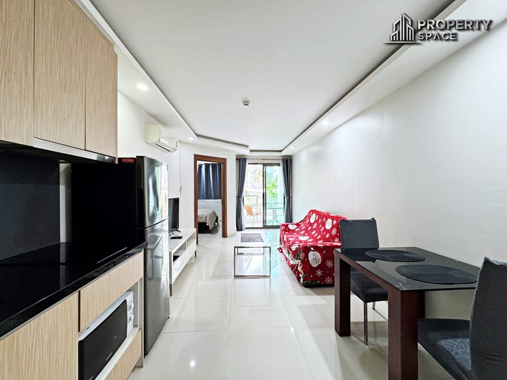 Pool Access 1 Bedroom Condo at Laguna Beach Resort 3 Maldives Jomtien For Sale Image 1