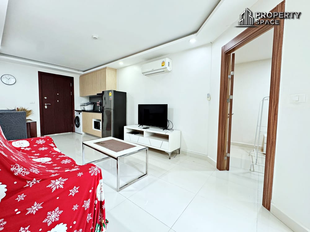 Pool Access 1 Bedroom Condo at Laguna Beach Resort 3 Maldives Jomtien For Sale Image 5
