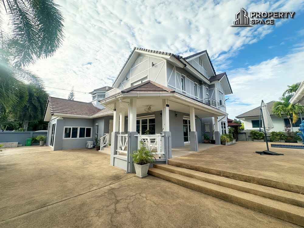 Large 5 Bedroom Pool Villa in East Pattaya Game Room & Large Private Pool Near International School Image 4