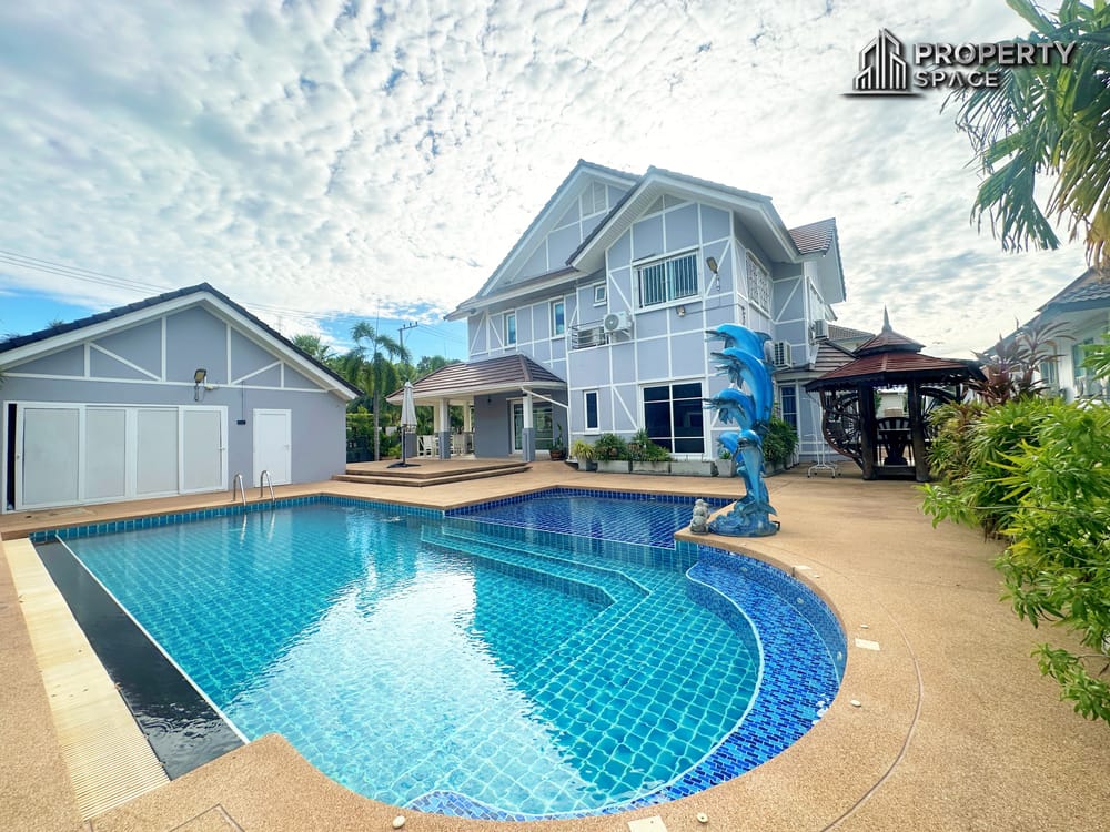 Large 5 Bedroom Pool Villa in East Pattaya Game Room & Large Private Pool Near International School Image 3