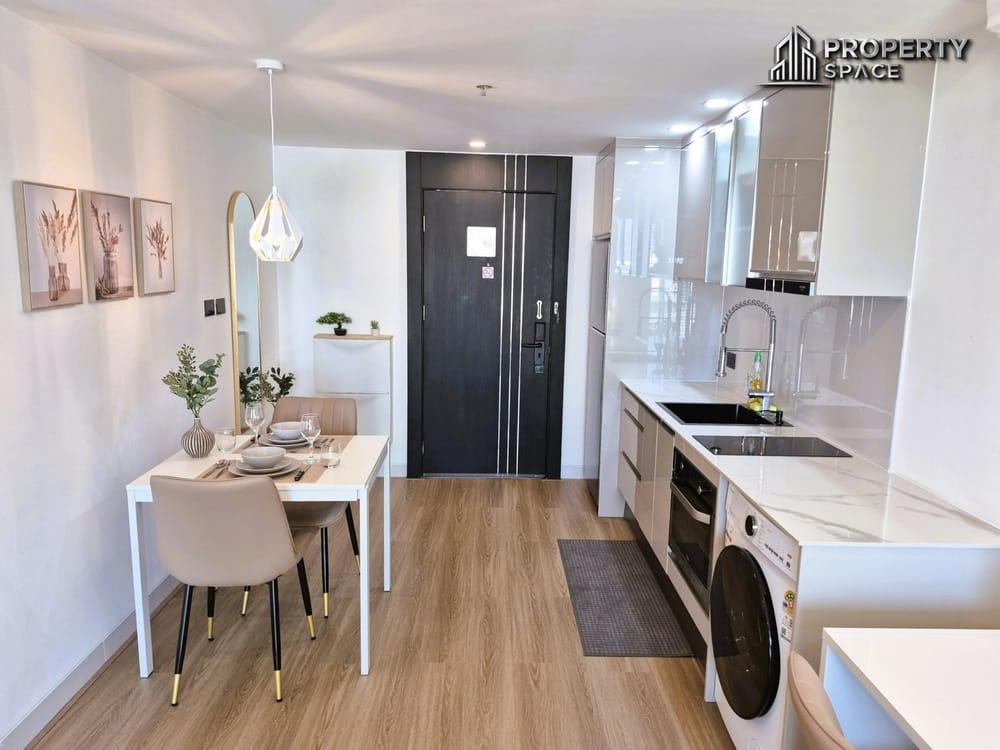 foreign-quota-fully-renovated-1-bedroom-in-sky-residences-pratumnak-hill-condo-for-sale-ps2650 6