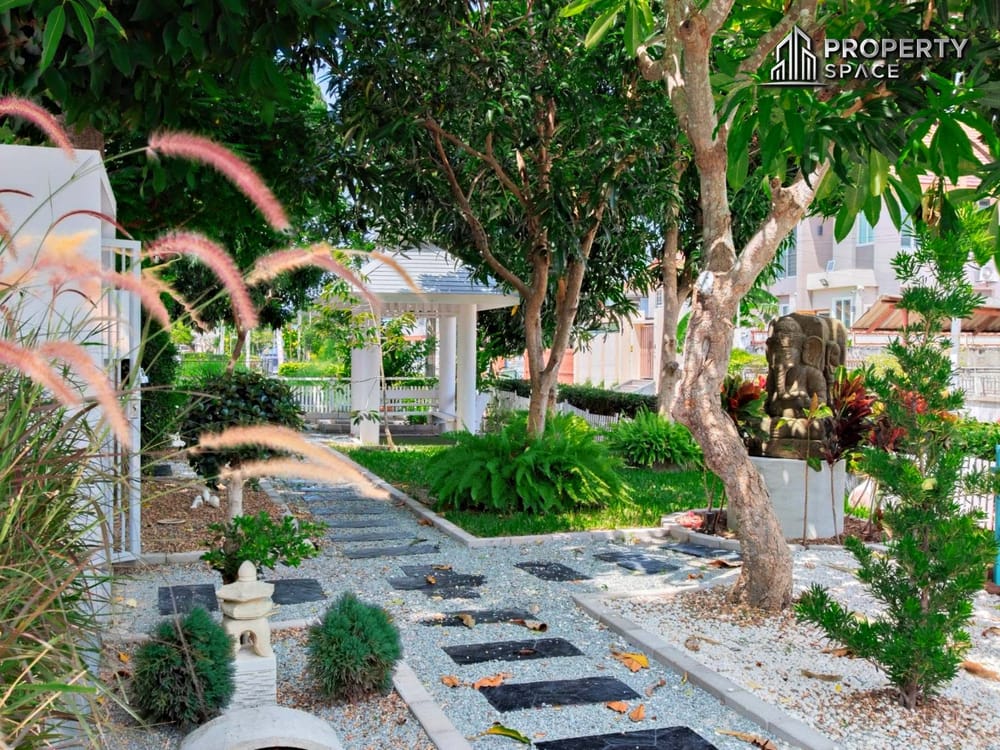 luxury-4-bedroom-pool-villa-in-north-pattaya-480-sqm-land-and-near-sukhumvit-for-sale-ps2680 5