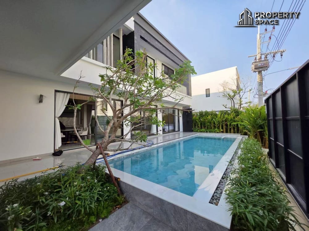Brand-New Luxury 4 Bedroom Pool Villa at Luxury Vista Villa Pattaya For Rent Image 1