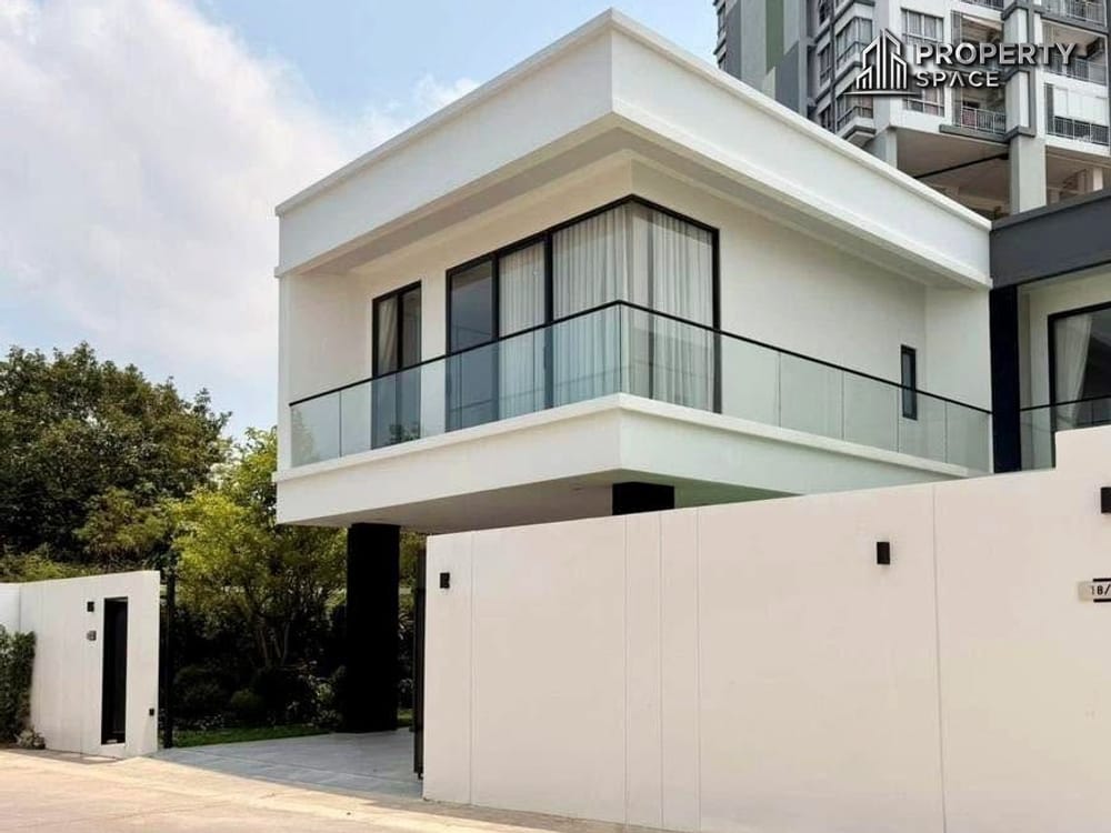 Brand-New Luxury 4 Bedroom Pool Villa at Luxury Vista Villa Pattaya For Rent Image 4