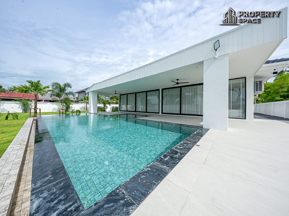 Luxury 5 Bedroom Pool Villa in Huai Yai Pattaya 1 Rai Land 12m Infinity Pool Image 5