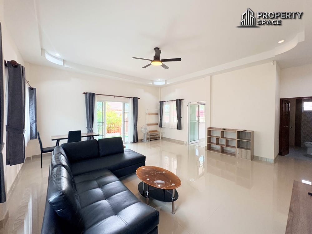 Single-Storey 2 Bedroom House at Rose Land and House Pattaya For Rent Image 6