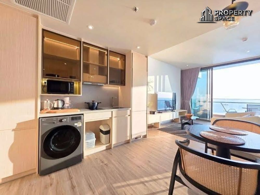 luxury-sea-view-1-bedroom-53-sqm-at-arom-wongamat-condo-for-rent-ps2709 6
