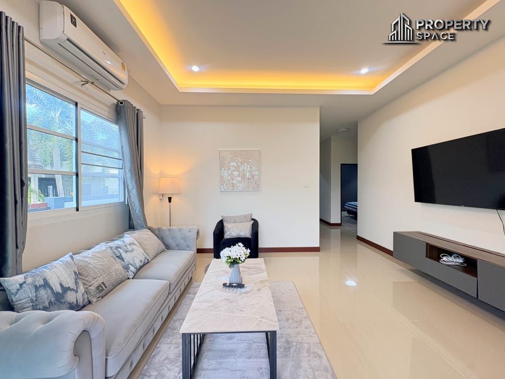 Pet-Friendly Modern 4 Bedroom Pool Villa With Garden Near Mabprachan Lake For Rent Image 6