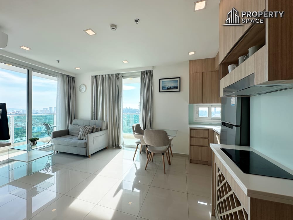 High-Floor Corner 1 Bedroom Condo at City Garden Tower South Pattaya For Rent Image 3