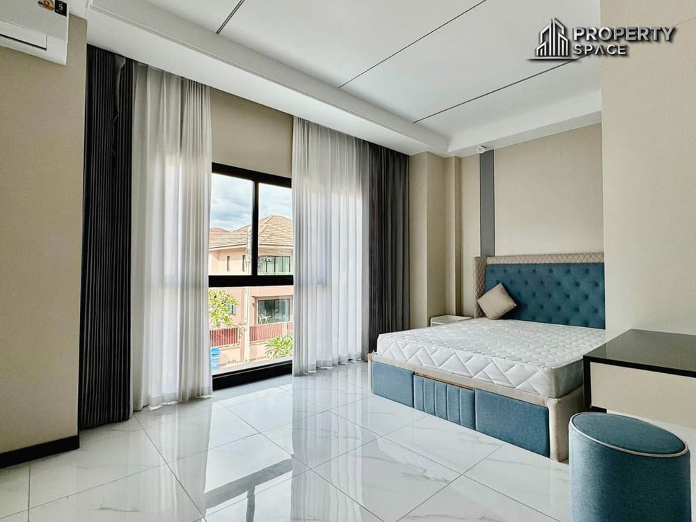 pet-friendly-modern-4-bedroom-pool-villa-in-the-lake-huai-yai-pattaya-ps2738 6