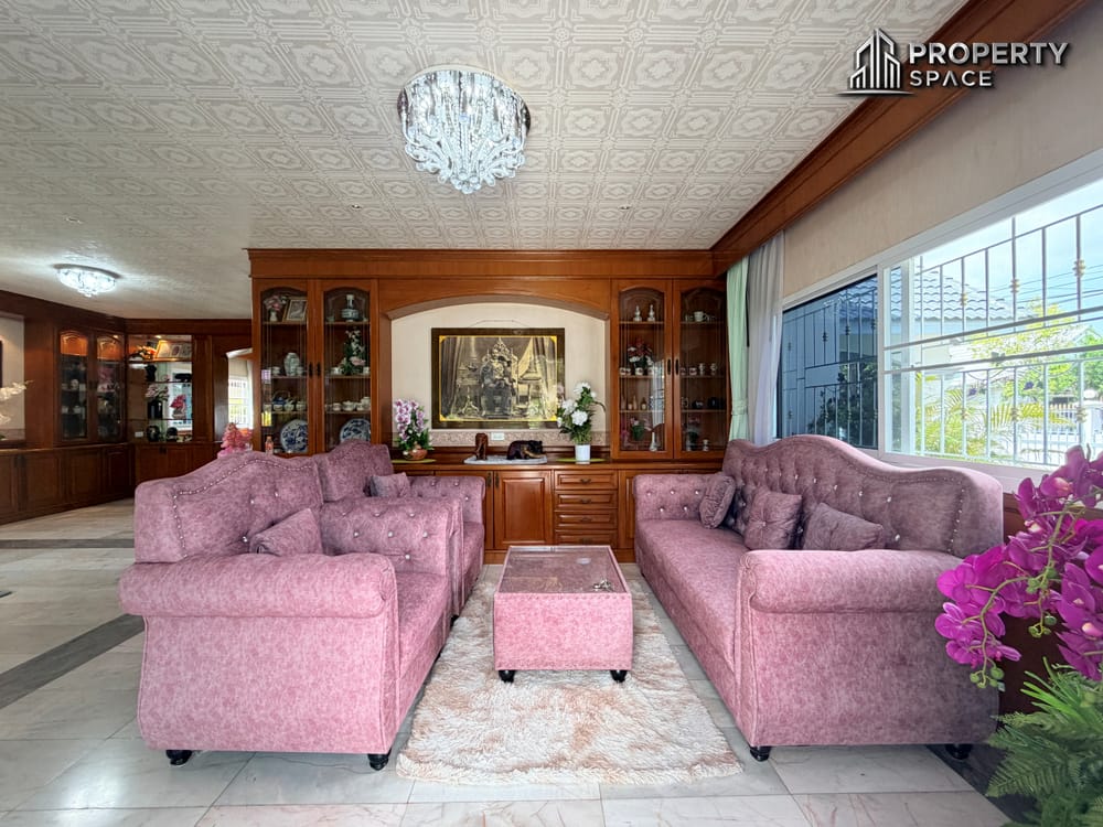 5-bedroom-thai-modern-pool-villa-in-soi-siam-country-club-pattaya-for-sale-ps2741 6