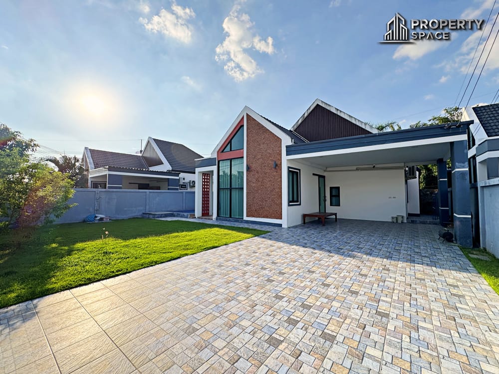Pet-Friendly 3 Bedroom Pool Villa Near Mabprachan Lake Pattaya For Rent Image 3