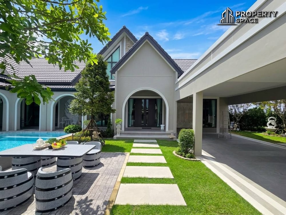 Brand-New Luxury 4 Bedroom Pool Villa Just 50 Metres from Mabprachan Lake For Sale Image 1
