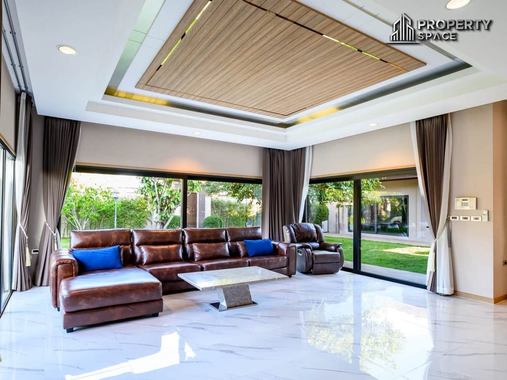 Luxury 4 Bedroom large land Pool Villa at Baan Pattaya 5 For Rent Image 6