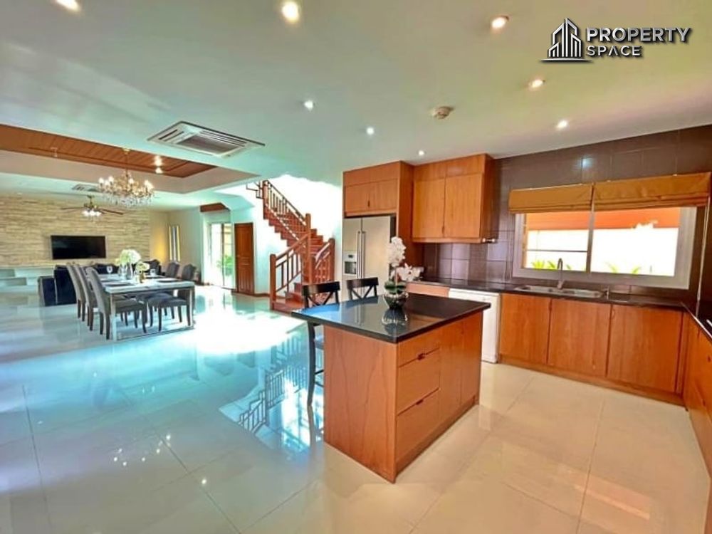 5 Bedroom Pool Villa In Grand Regent Residence Pattaya For Rent Image 8