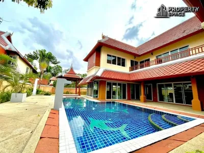 5-bedroom-pool-villa-in-grand-regent-residence-pattaya-for-rent-ps729