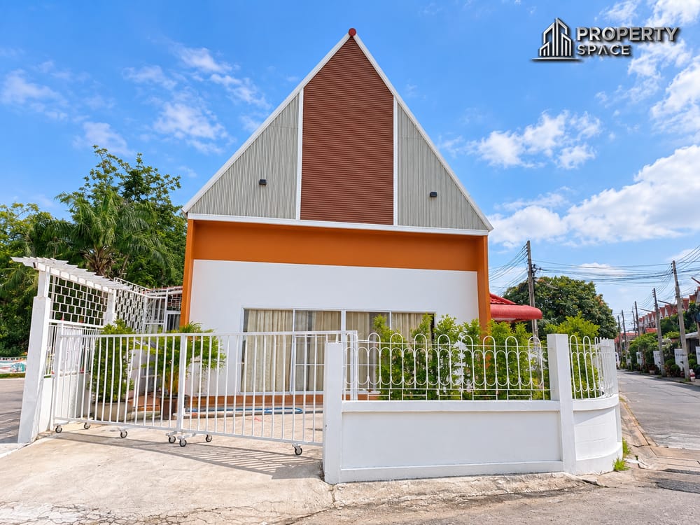 Commercial Road-Facing Property Business Space in East Pattaya Image 1