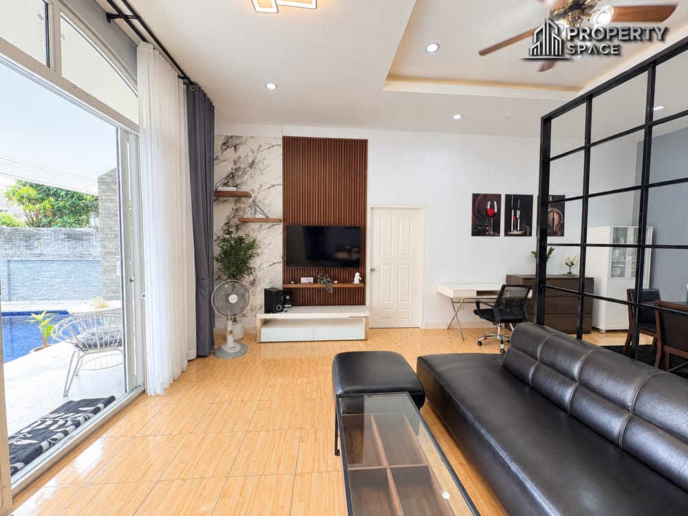 3-Bedroom Private Pool Villa Near Jomtien Beach and Pratumnak Hill, South Pattaya Image 4