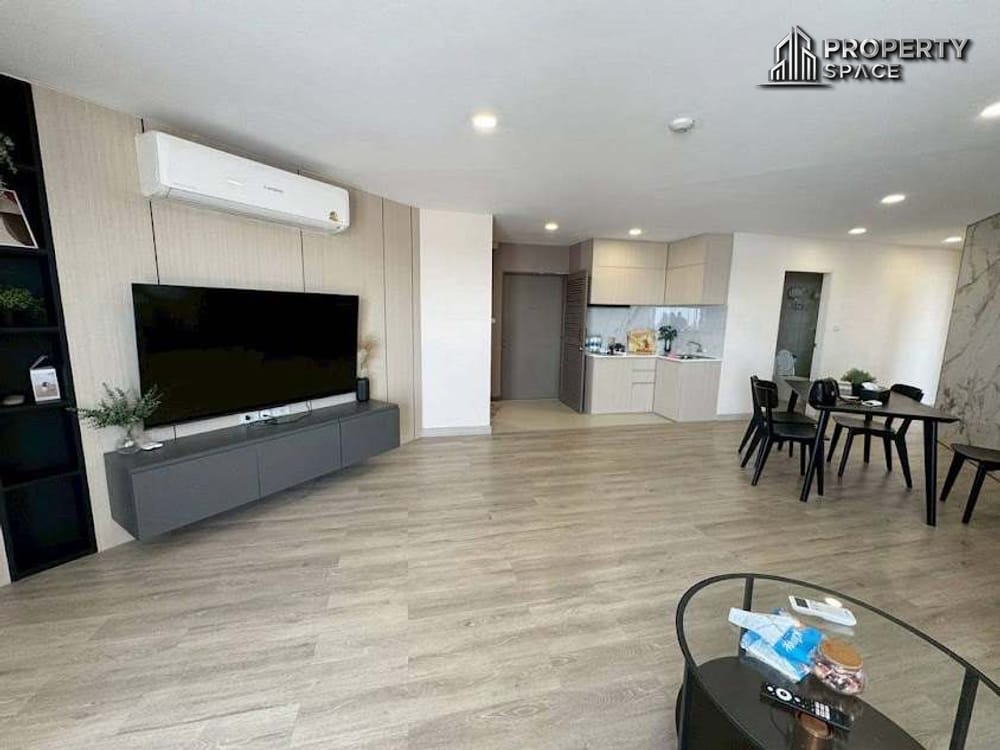 Spacious 2 Bedroom Sea View Condo At Sky Beach Wongamat For Sale Image 5
