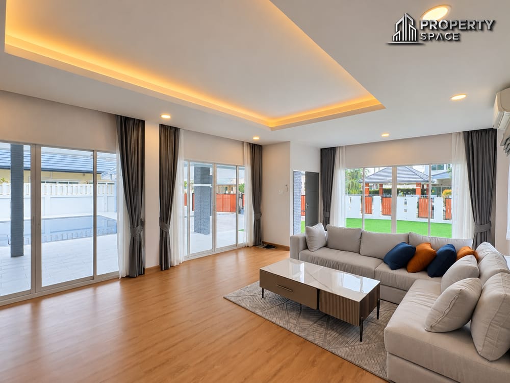 Modern New Furnishing 4 Bedroom Pool Villa at SP Village 5 Pattaya For Rent Image 5
