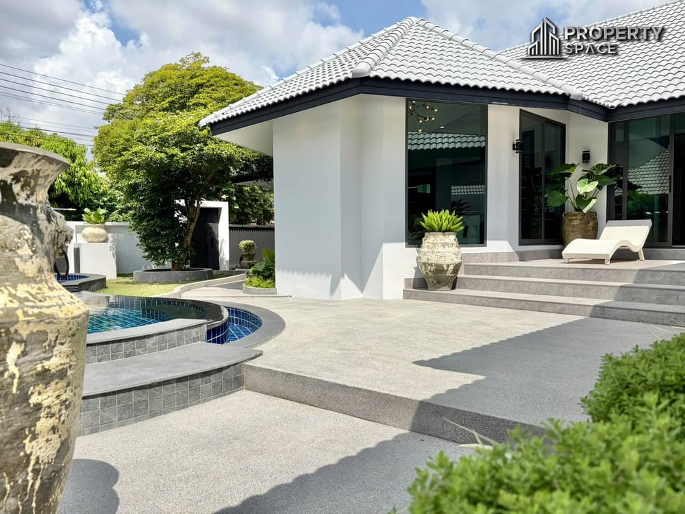 Modern Single Storey 3 Bedroom Pool Villa at Nibbana Shade Pattaya For Rent Image 3