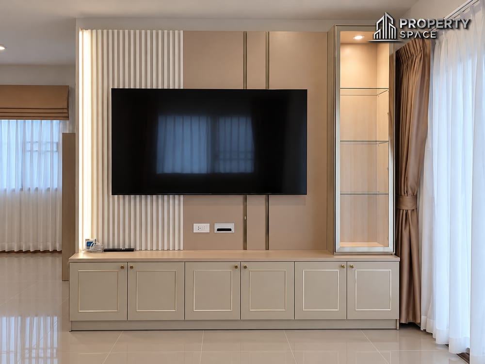 Spacious 4 Bedroom Family Home at Life in the Garden Pattaya For Rent Image 5