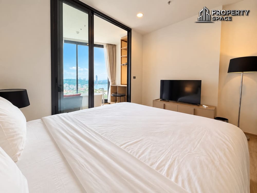 Luxury Sea View 1-Bedroom Condo for Sale in EDGE Central Pattaya Image 6