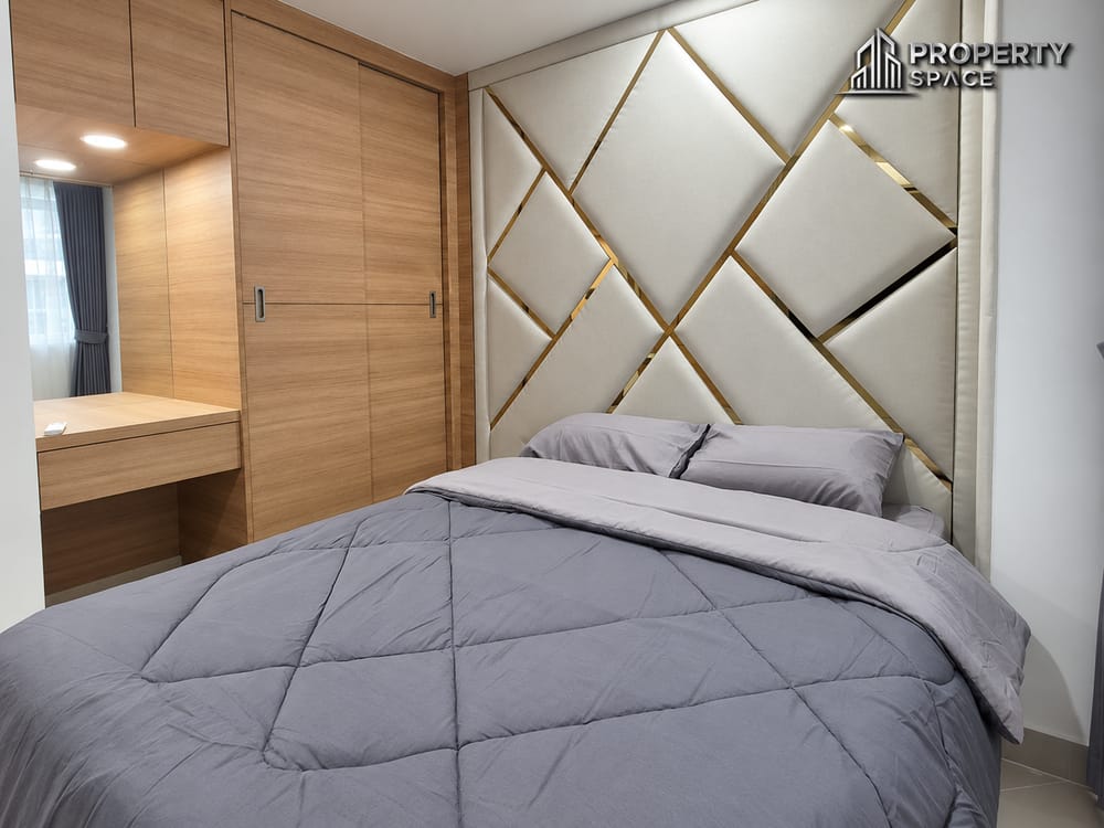 Foreign Quota 1 Bedroom Condo at Paradise Park Jomtien For Sale Image 6