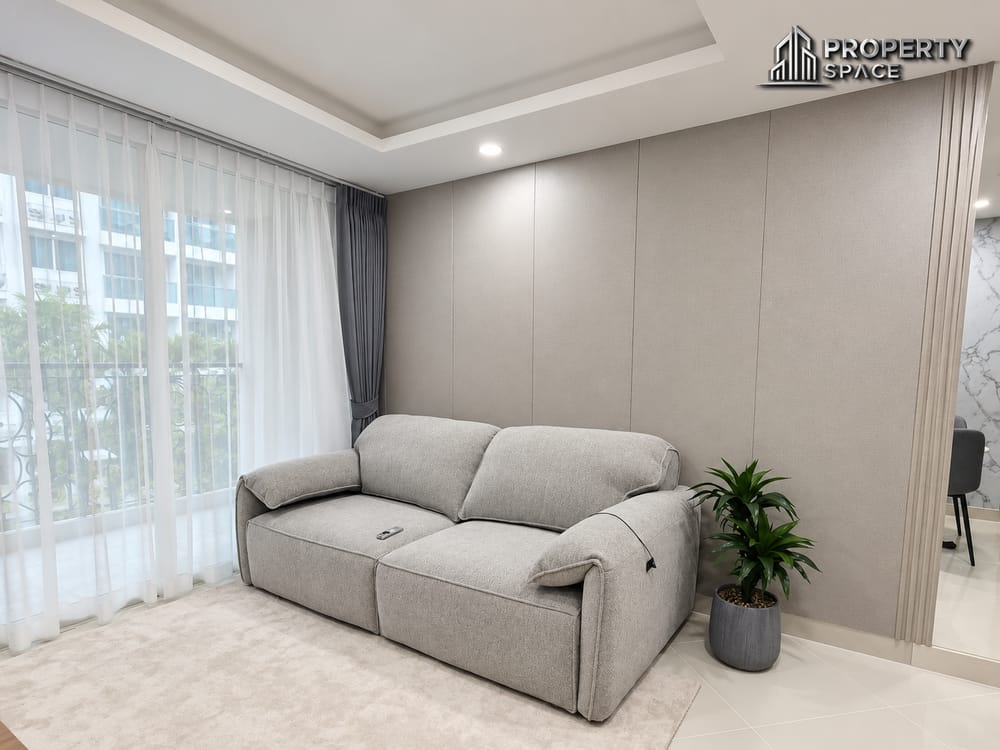 Foreign Quota 1 Bedroom Condo at Paradise Park Jomtien For Sale Image 3