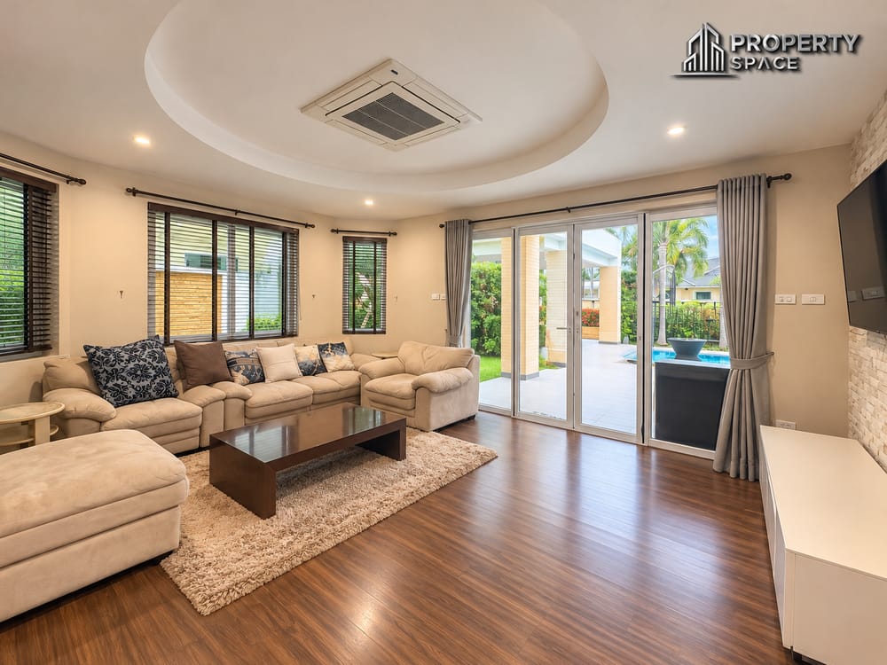 Spacious 4 Bedroom Pool Villa at Greenfield Villa 4 Pattaya For Rent Image 5