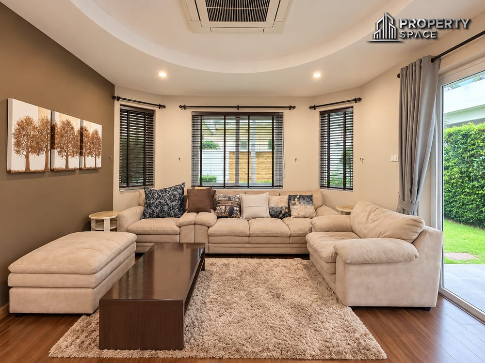 Spacious 4 Bedroom Pool Villa at Greenfield Villa 4 Pattaya For Rent Image 6
