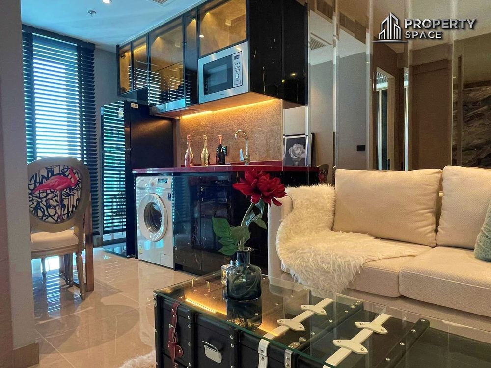 1 Bedrooom In Riviera Ocean Drive Jomtien Condo For Sale Image 1