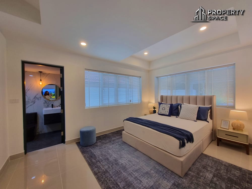 Modern Pool Villa 4 Bedroom near Jomtien Beach For Rent Image 19