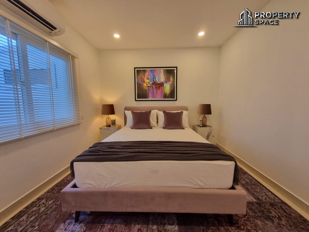 Modern Pool Villa 4 Bedroom near Jomtien Beach For Rent Image 21