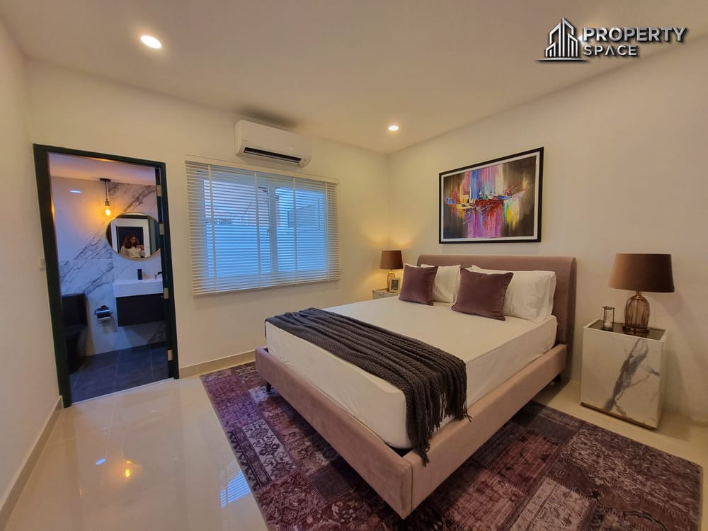 Modern Pool Villa 4 Bedroom near Jomtien Beach For Rent Image 22