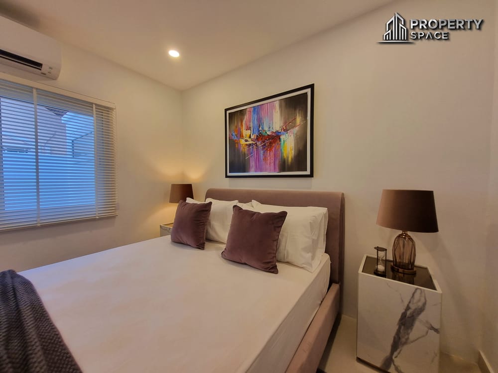 Modern Pool Villa 4 Bedroom near Jomtien Beach For Rent Image 23
