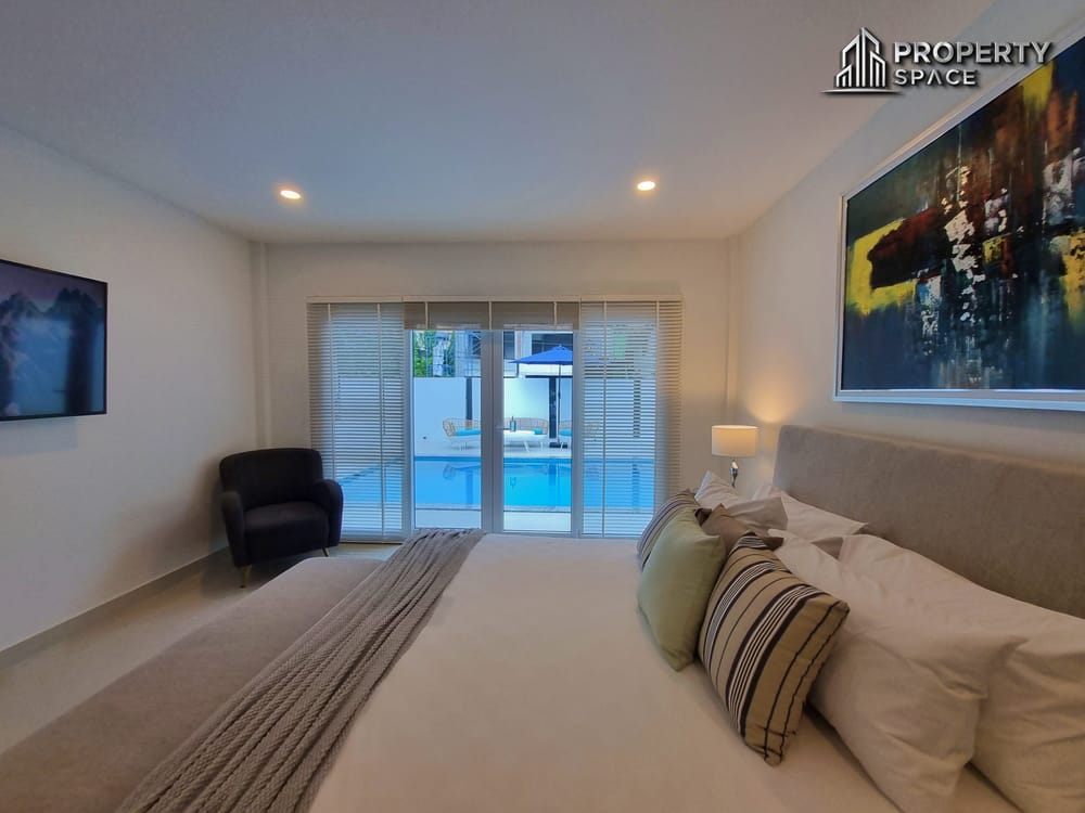 Modern Pool Villa 4 Bedroom near Jomtien Beach For Rent Image 32