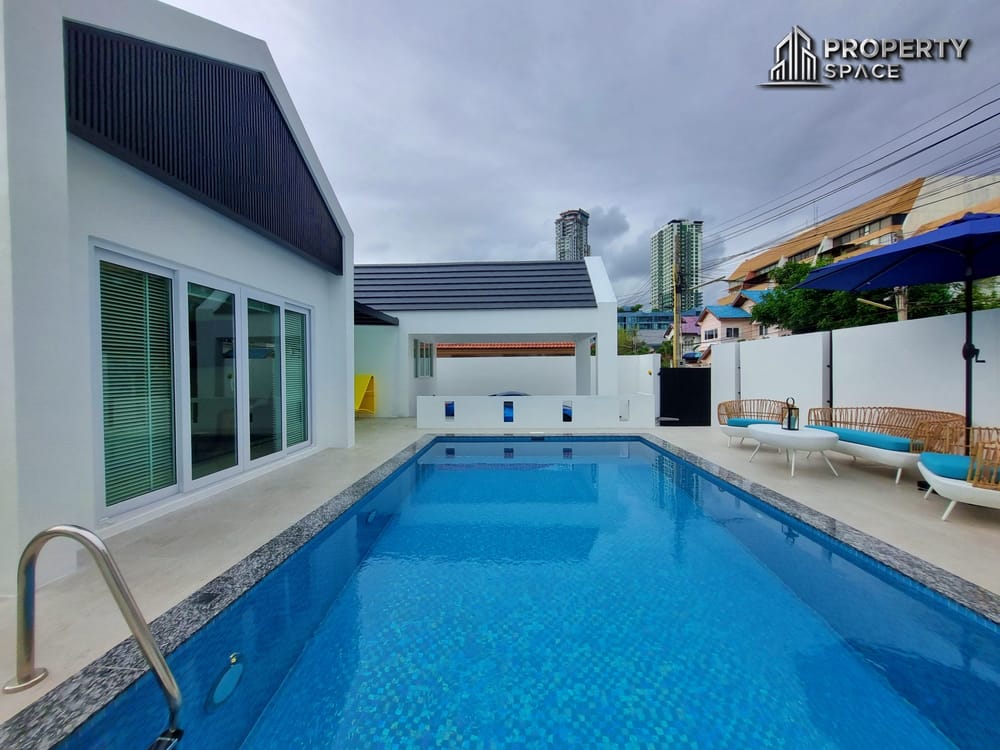Modern Pool Villa 4 Bedroom near Jomtien Beach For Rent Image 5
